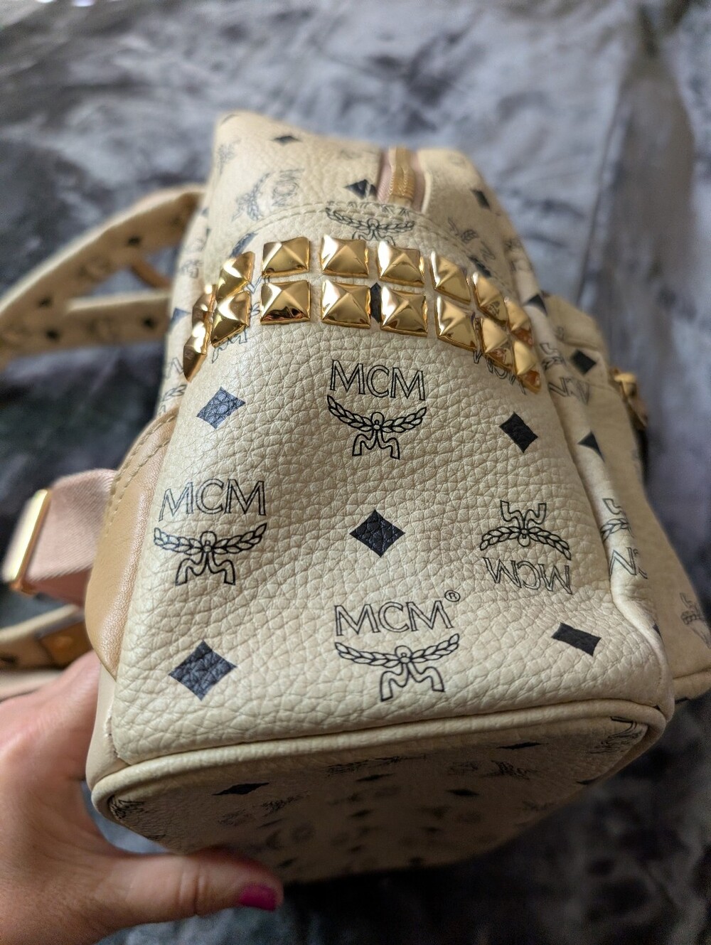 MCM Beige Visetos Side Studs Stark Medium Backpack with Black Logo Print - Picture 5 of 15